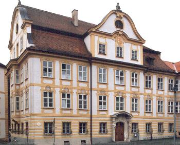Pater-Philip-Jeningen-Platz 4
